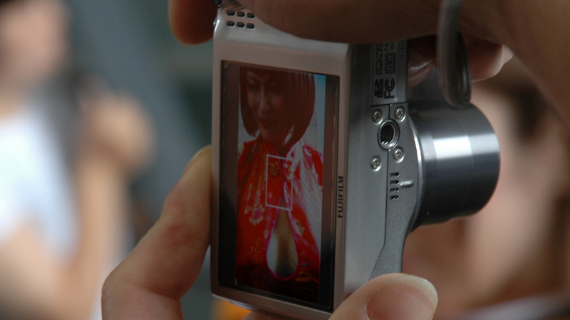 Illustration for article titled It's Like Inception, But with Cosplay Photos